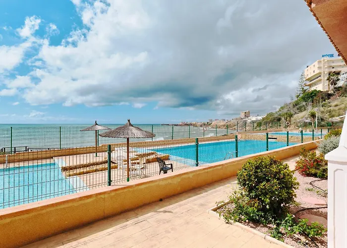Espanhouse Martina First Line Sea View With Pool 公寓